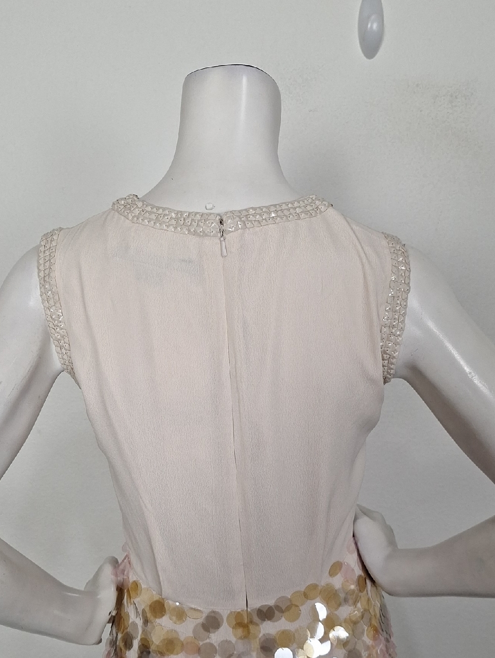 French Connection “NEW” Ivory Iridescent Sequin Retro Crepe Mini Dress Size 6 - Picture 7 of 12